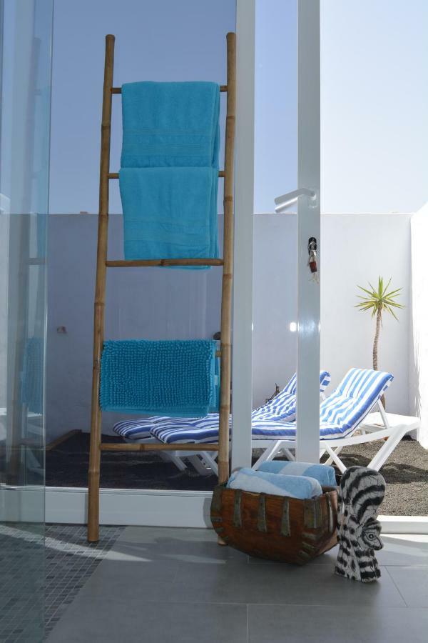 Apartamento Las Palmeras Nazaret Exterior foto